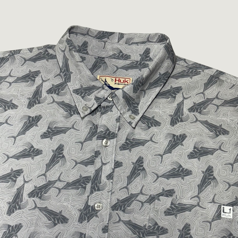 Huk Fishing Shirt Mens 2XL Gray Mahi Mahi Fish Topo Print Short Sleeve Stretch